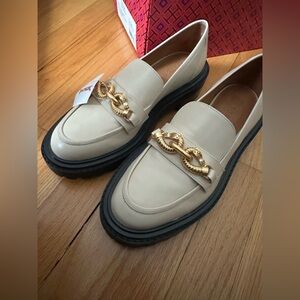 Tory Burch Cream Loafers with Gold Chain